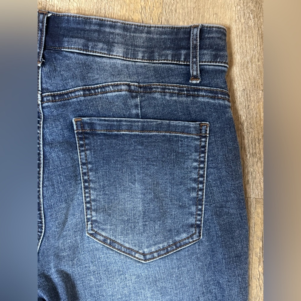 White House Black Market Skinny Classic 5-pocket Denim Blue Jeans, Size 6R - Picture 8 of 9